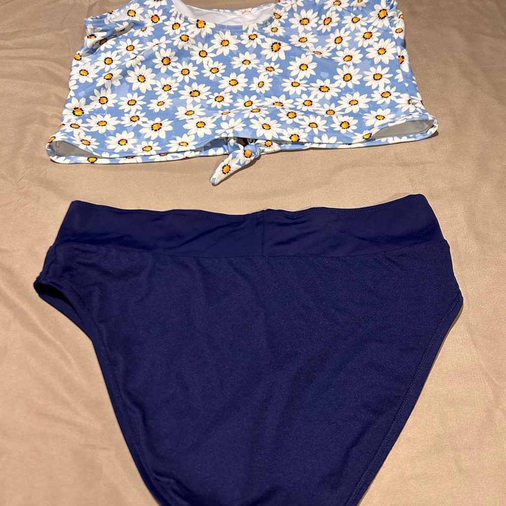 Ninety Blue Daisy Print Bikini Set